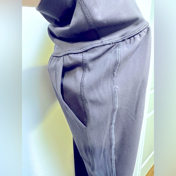 INGRID+ISABEL ULTIMATE FOLD DOWN JOGGER - BLACK - SIZE MEDIUM - Picture 5 of 7